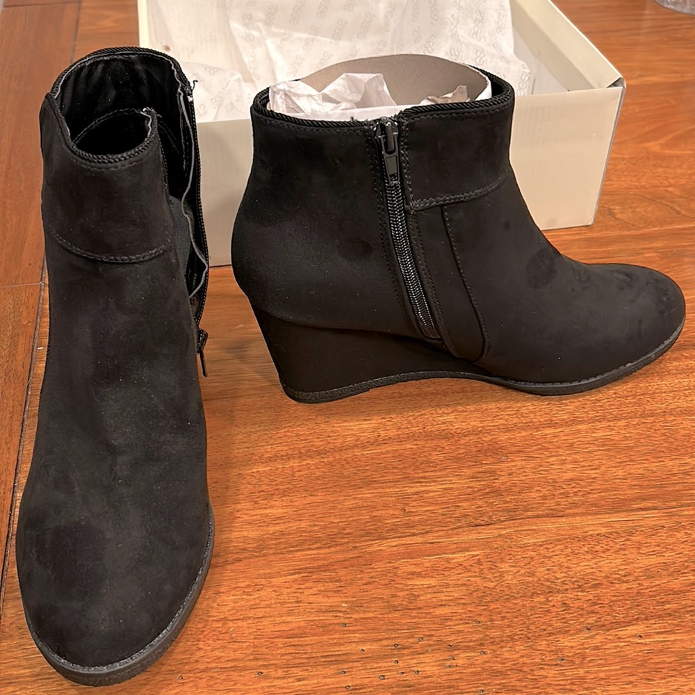 New in Box Black Suede Wedge